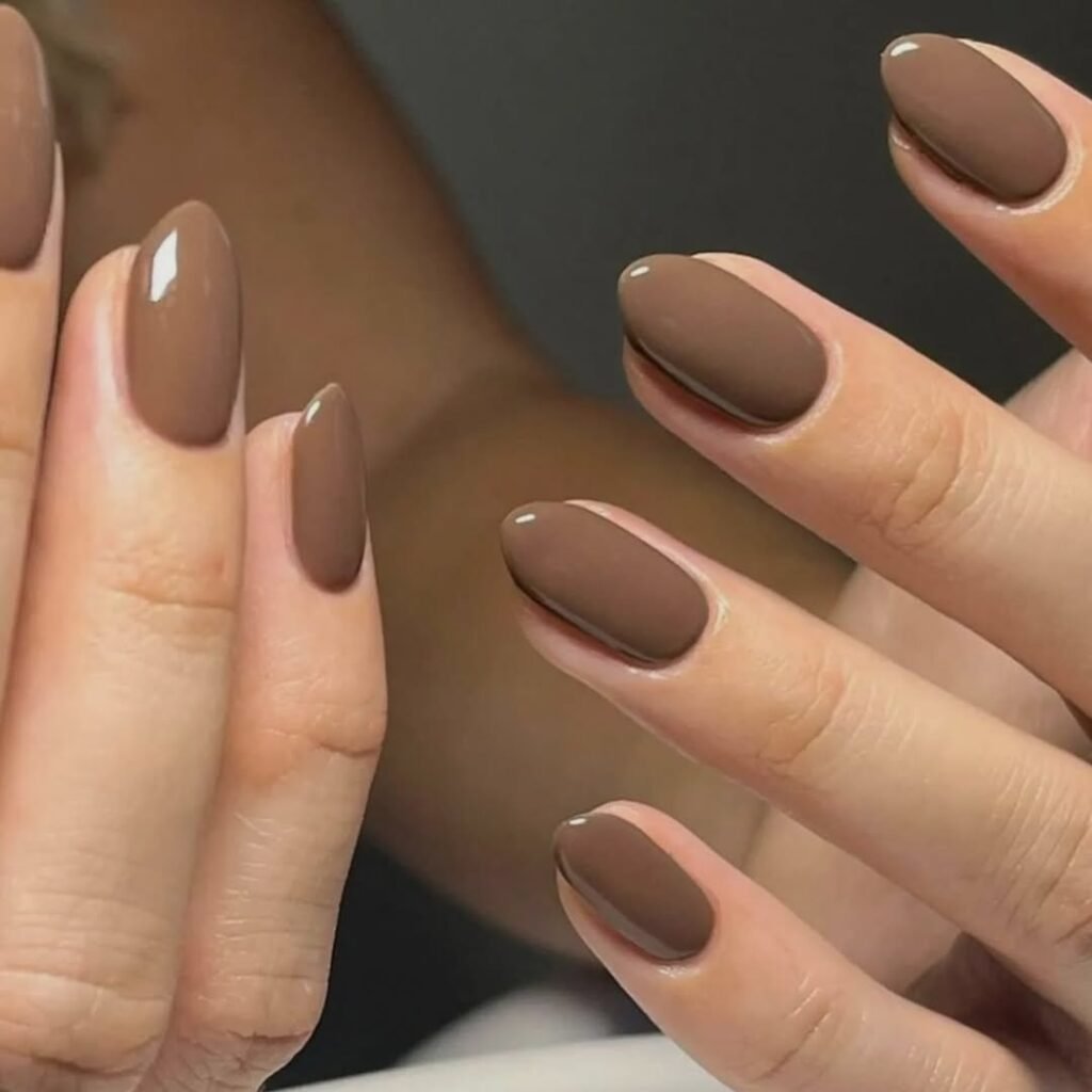 Mocha Mousse Nails