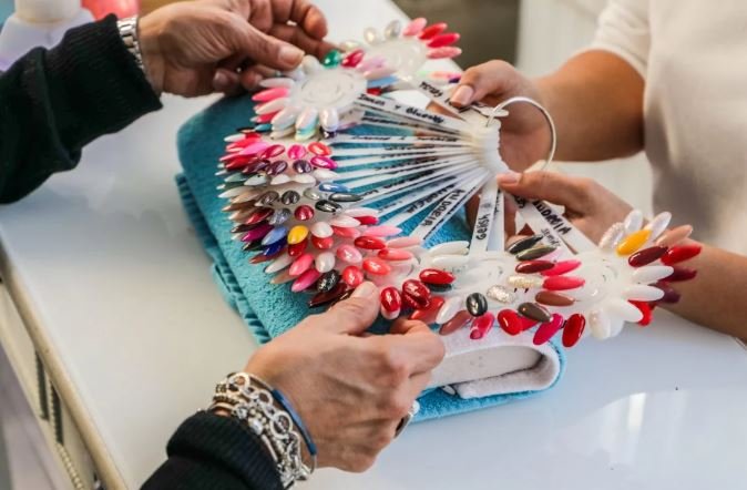 How Long Do Acrylic Nails Last