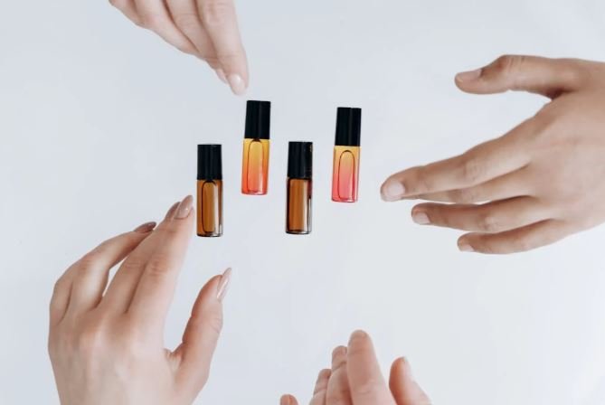 How to Apply Nail Polish on Gel Nails Correctly